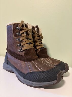 Rockport Brown and Black Winter Lace-Up Fur-Trim Boots